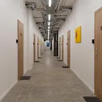 Air Apartment 105
