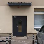Air Apartment 105